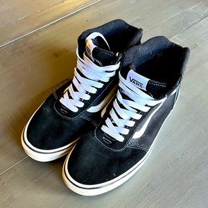 Men’s Vans Sk8-Hi Canvas Shoes Size 11.5